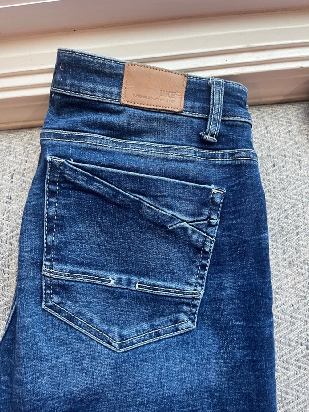 Buckle Women's Dark Blue Bootcut Jeans mid rise . Check picture of wear - Picture 1 of 5